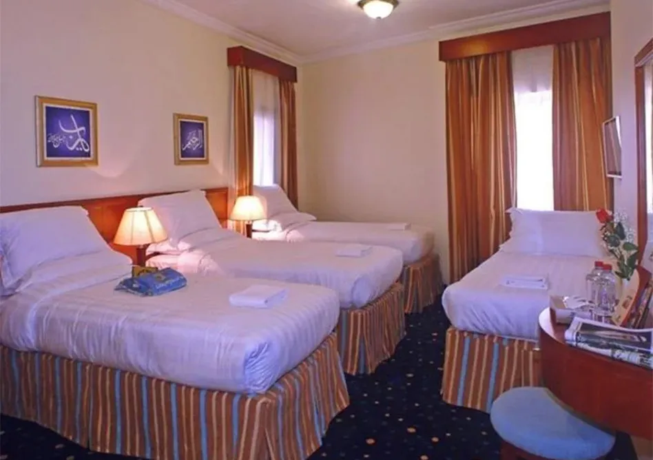 /media/umrah-images/4-beds-for-4-single-persons.webp