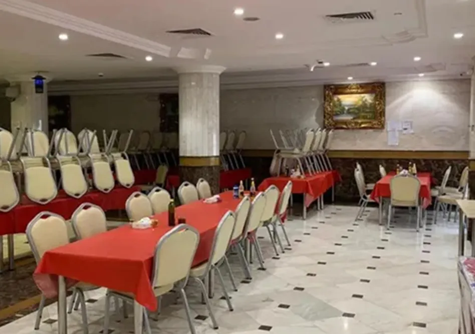 /media/umrah-images/dining-area%20%281%29.webp