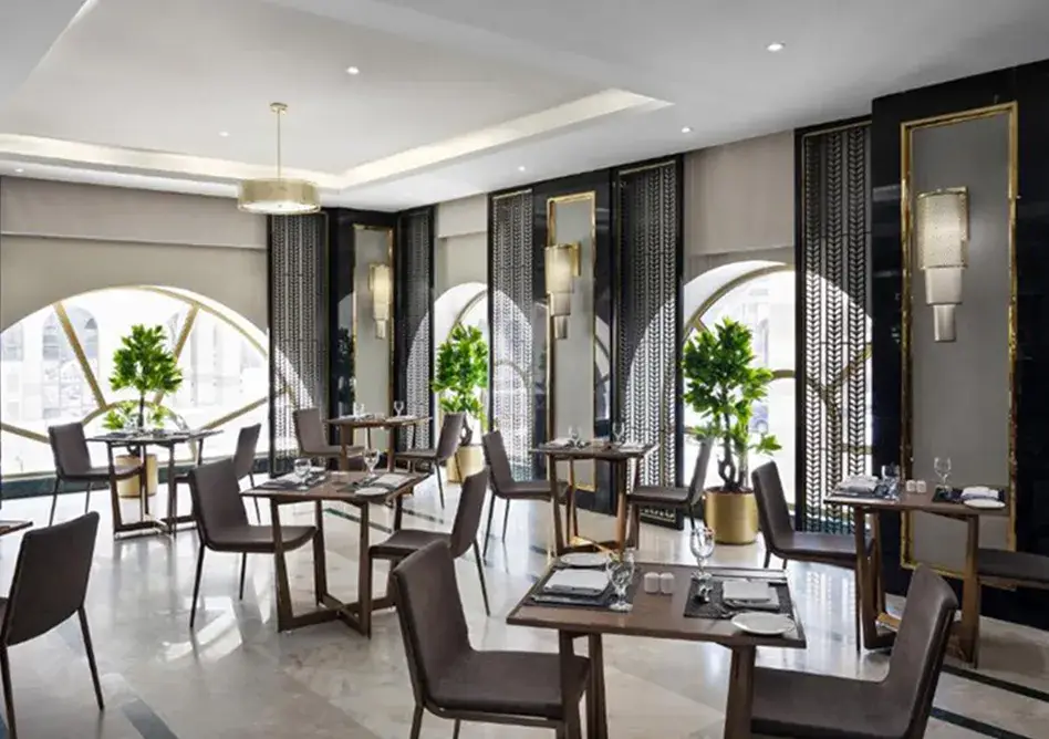 /media/umrah-images/dining-area%20%286%29.webp