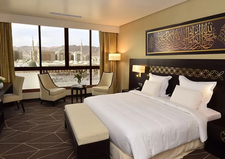 /media/umrah-images/double-bedroom%20%289%29.webp