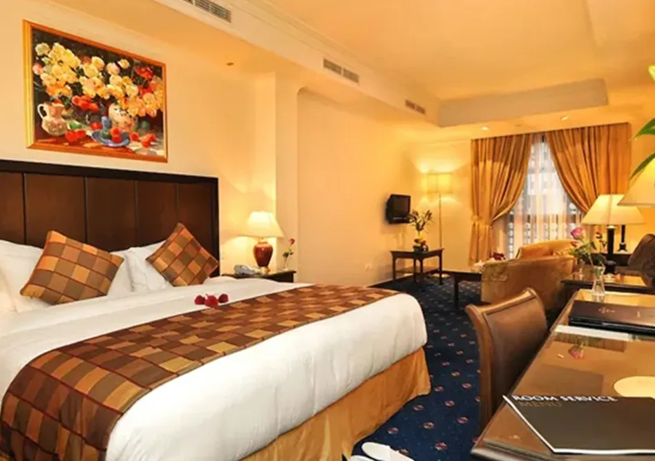 /media/umrah-images/double-beds-room.webp