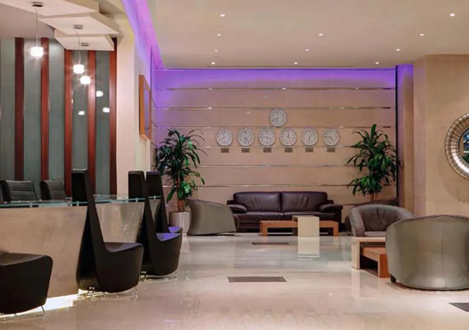 /media/umrah-images/hotel-sitting-area%20%281%29.webp