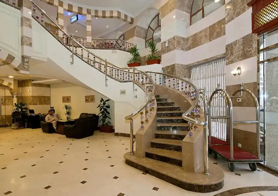 /media/umrah-images/hotel-stairs-area.webp