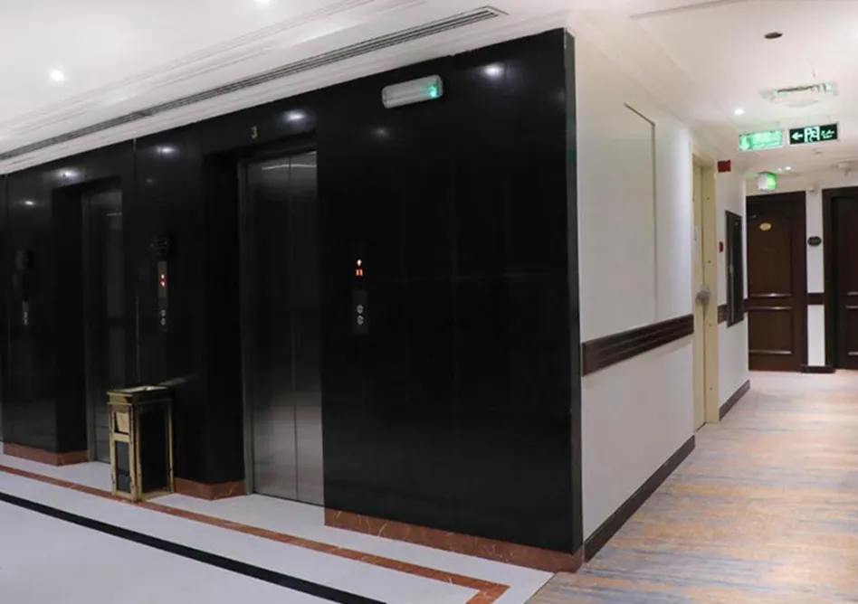 /media/umrah-images/lift-area%20%282%29.webp