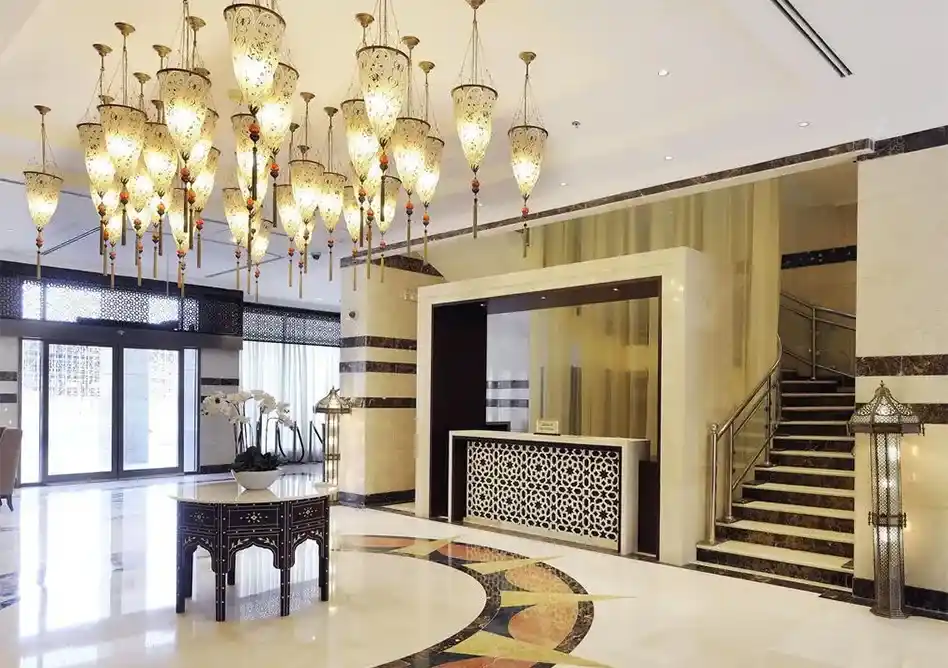 /media/umrah-images/lobby-area%20%2810%29.webp