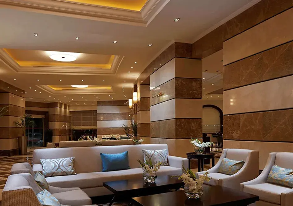 /media/umrah-images/sitting-area%20%2837%29.webp