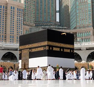 10 Nights 3 Star Umrah Packages from USA